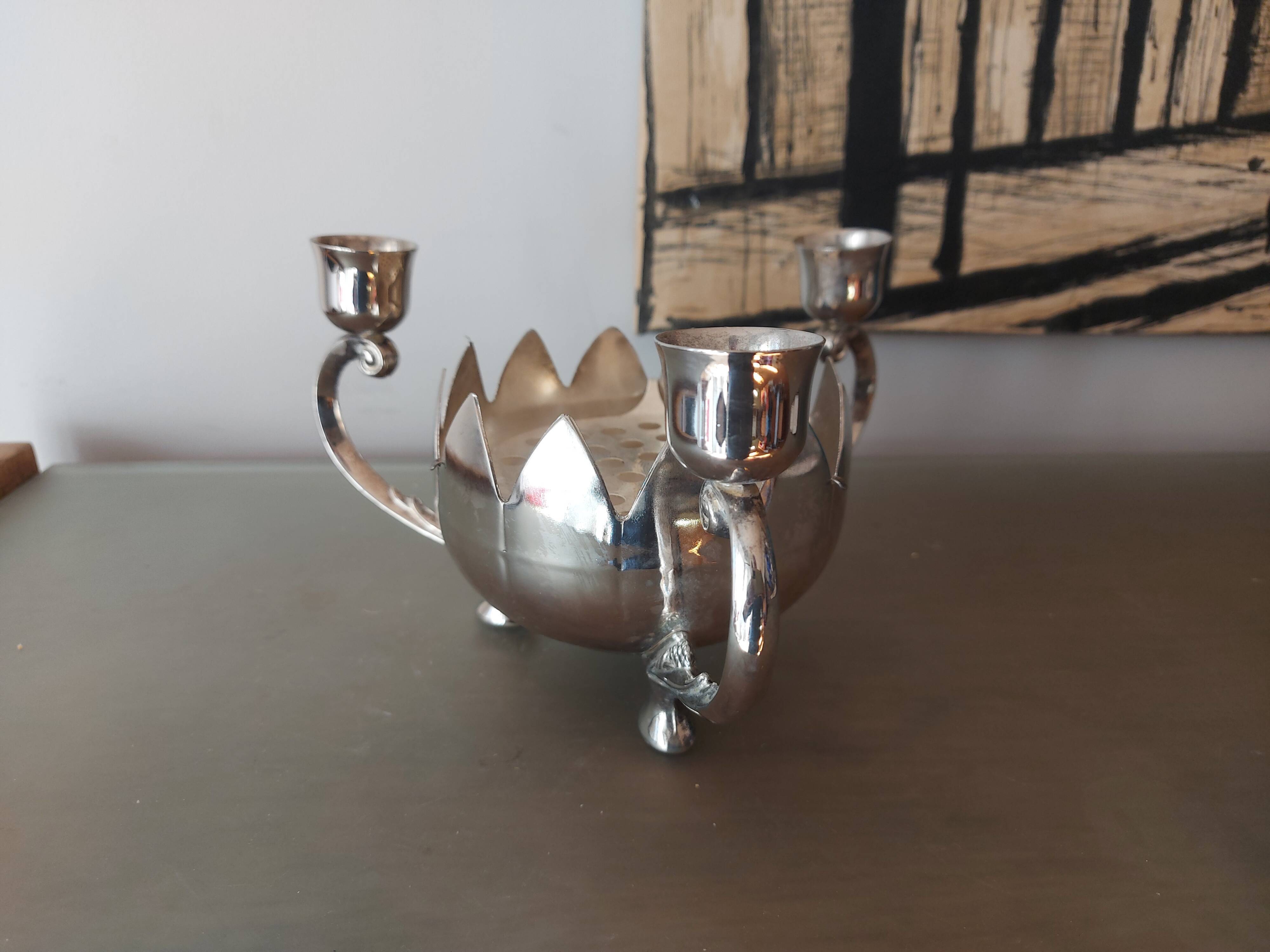 Candle holder, silver metal table cdown