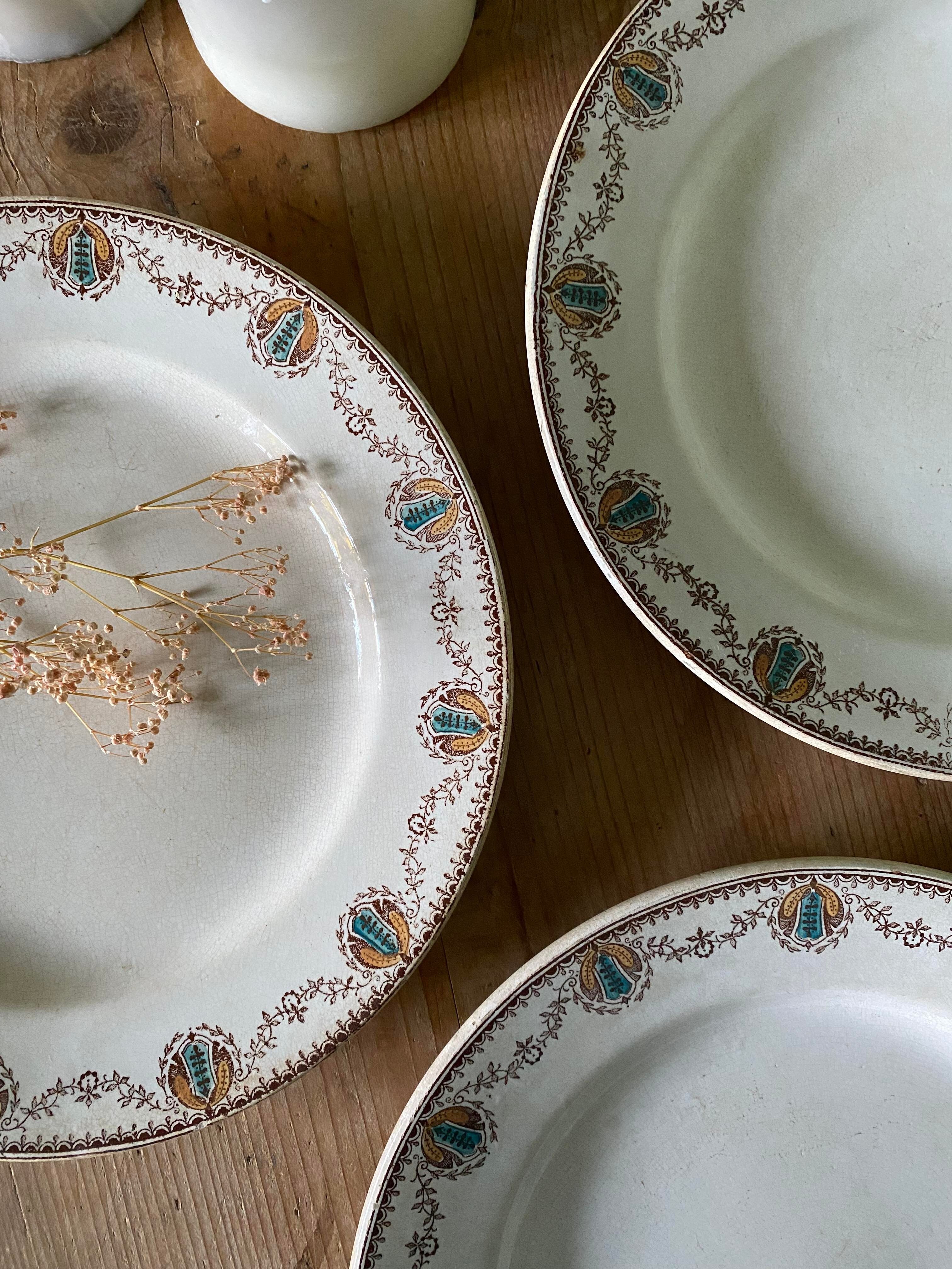 Set of 4 old flat plates in Terre de Fer, Cadiz L&G