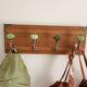 Wall-mounted coat rack in wood – 40 cm – 4 hooks in metal and green ceramic