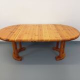 Vintage Scandinavian round dining table by Rainer Daumiller in pine from the 1960s.