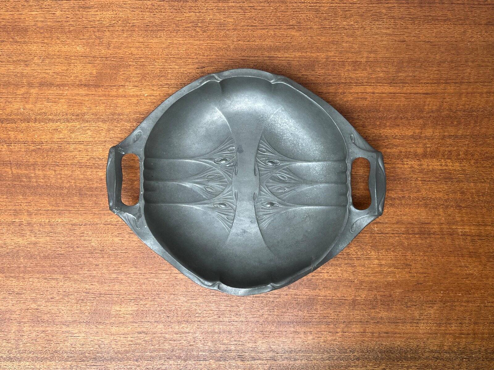 Art Deco Bowl in Tin 4913 by Kayser Zinn