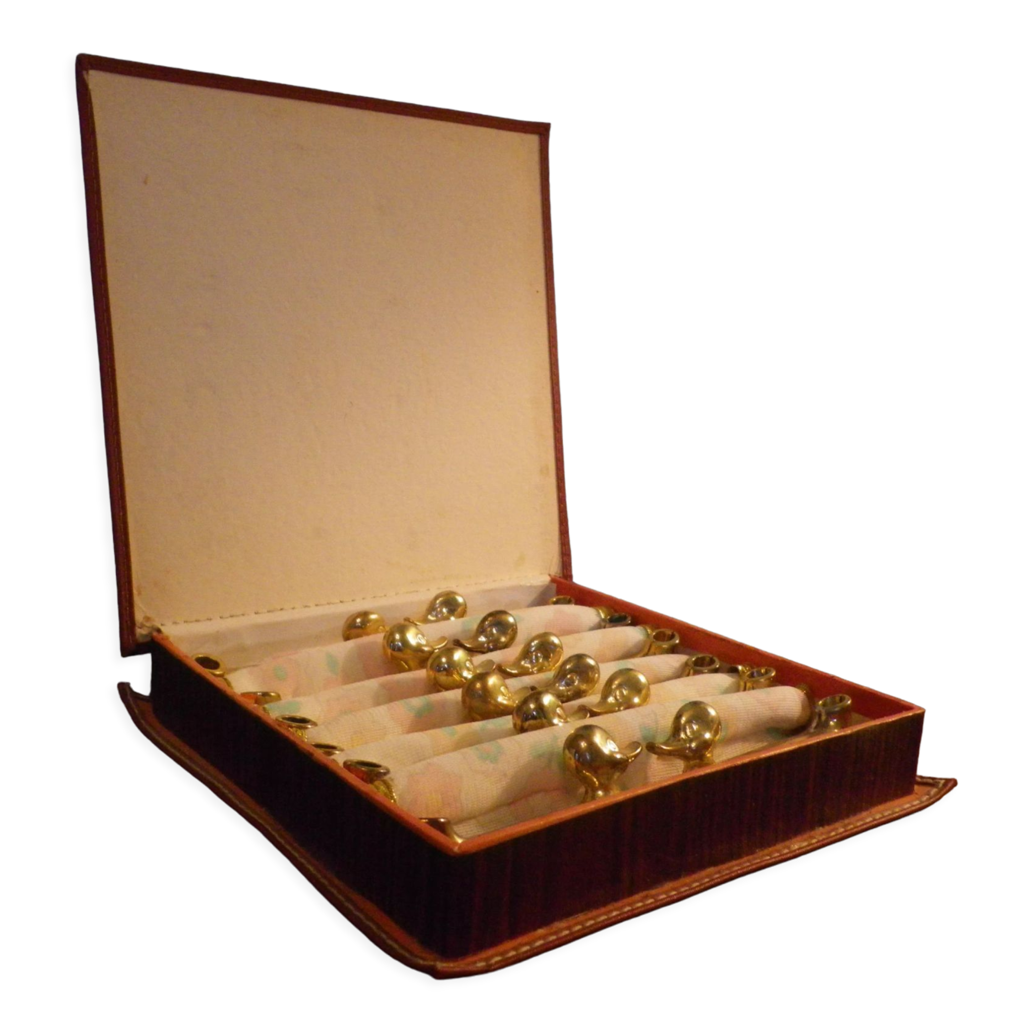 Box of 12 knife holders in silver metal, shape of canrds, 60s