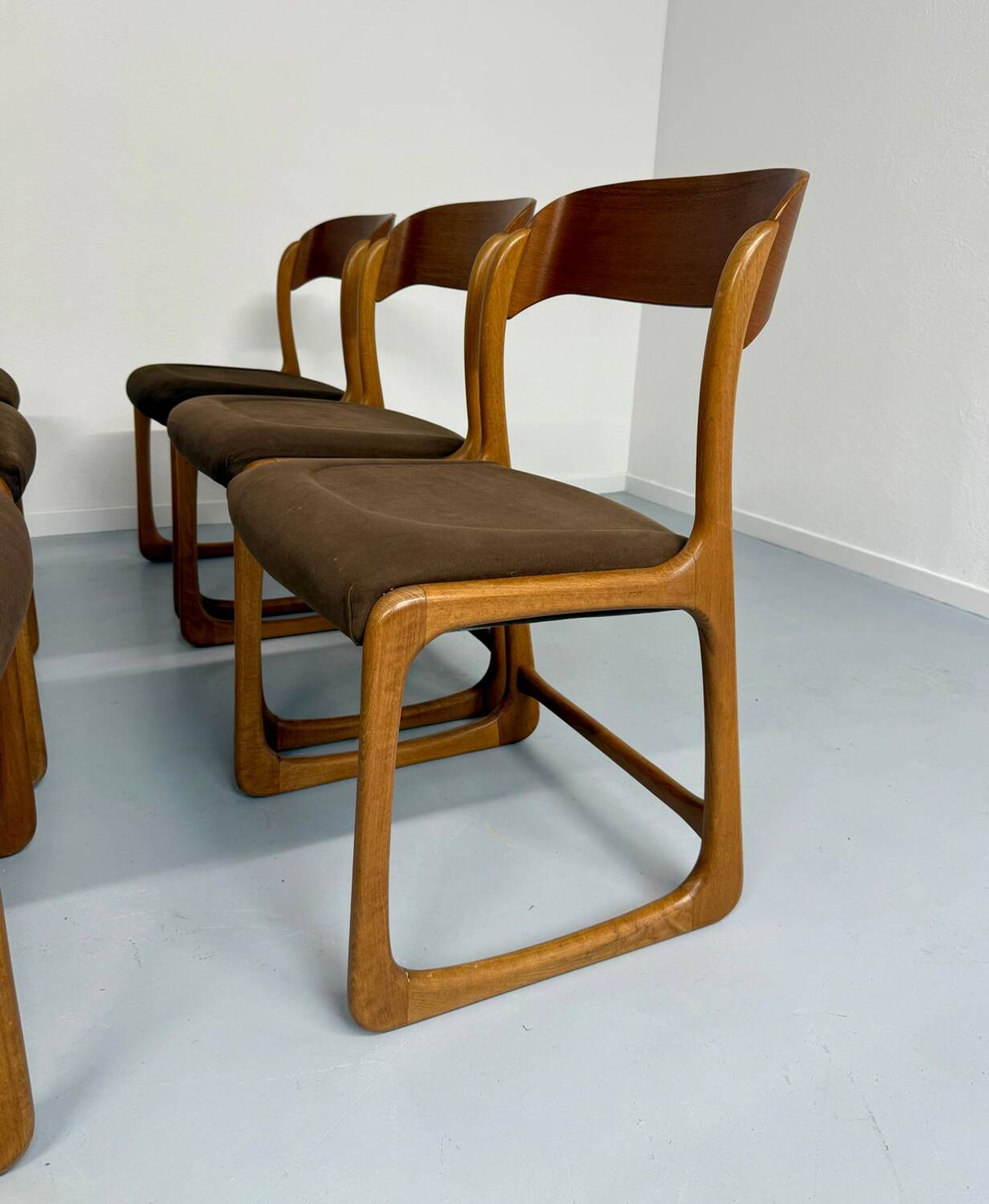 Set of 6 Baumann sleigh chairs in wood and brown fabric, original 1960s