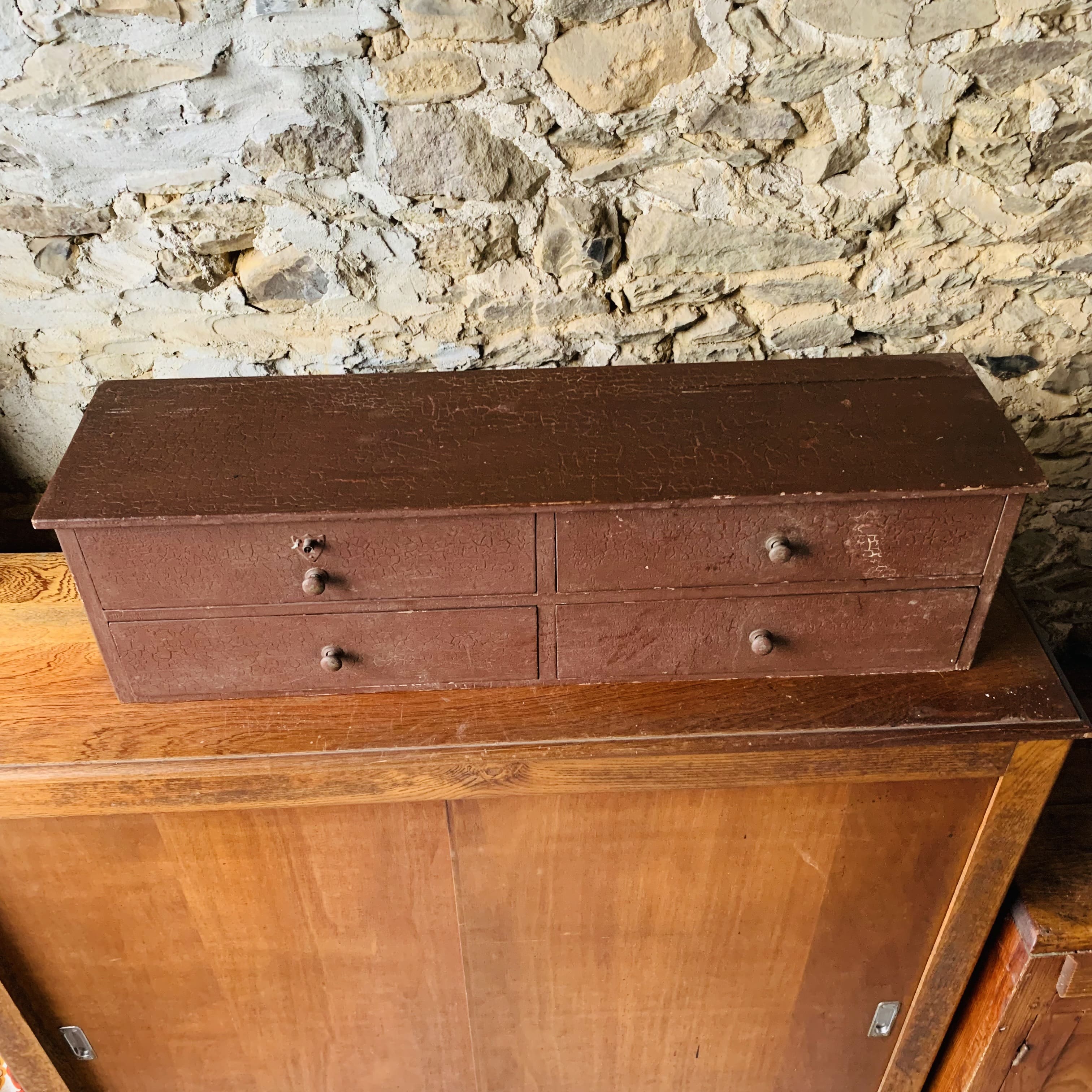 Small piece of furniture 4 drawers