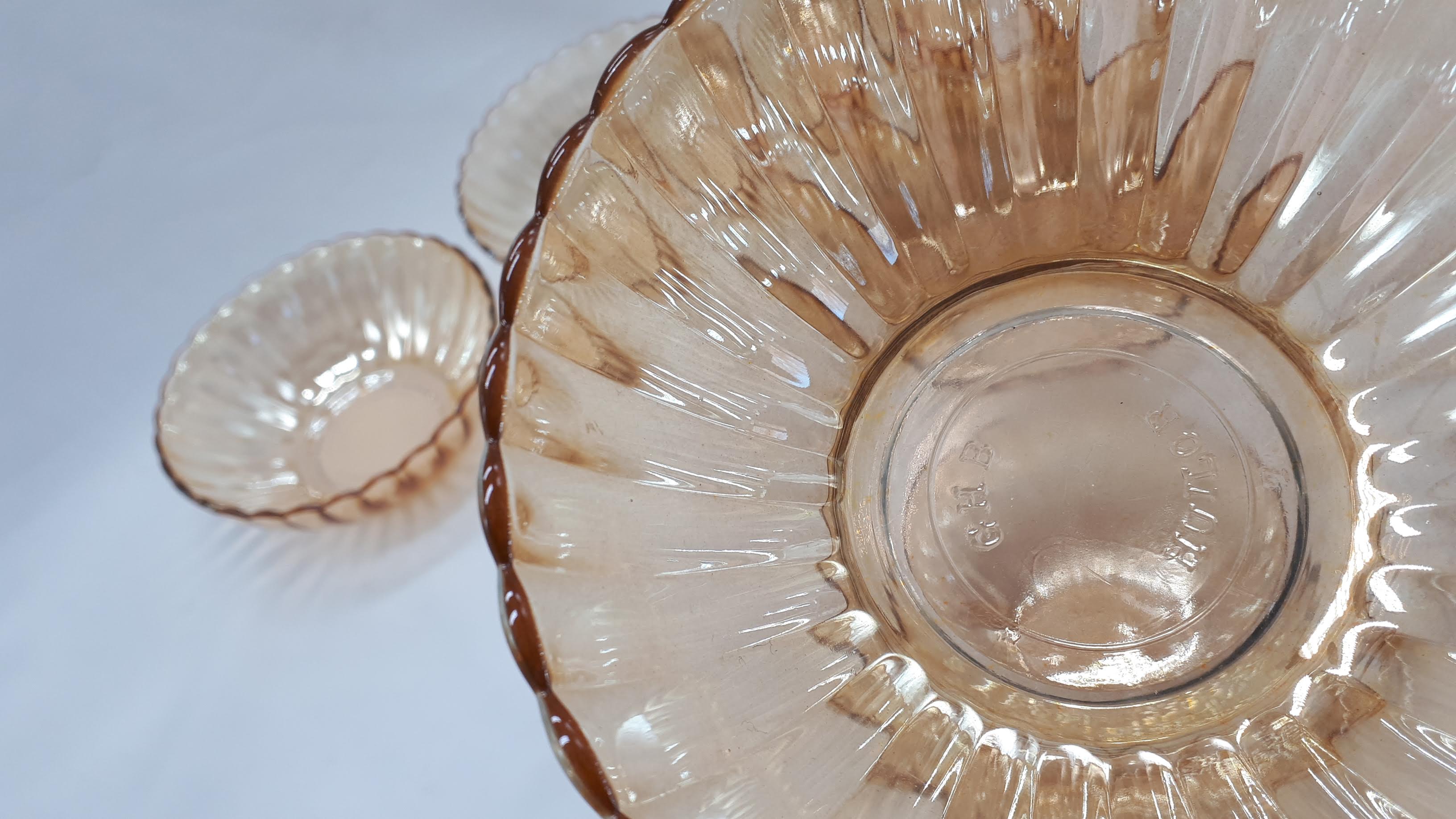 Iridescent bowls/cups, 60s