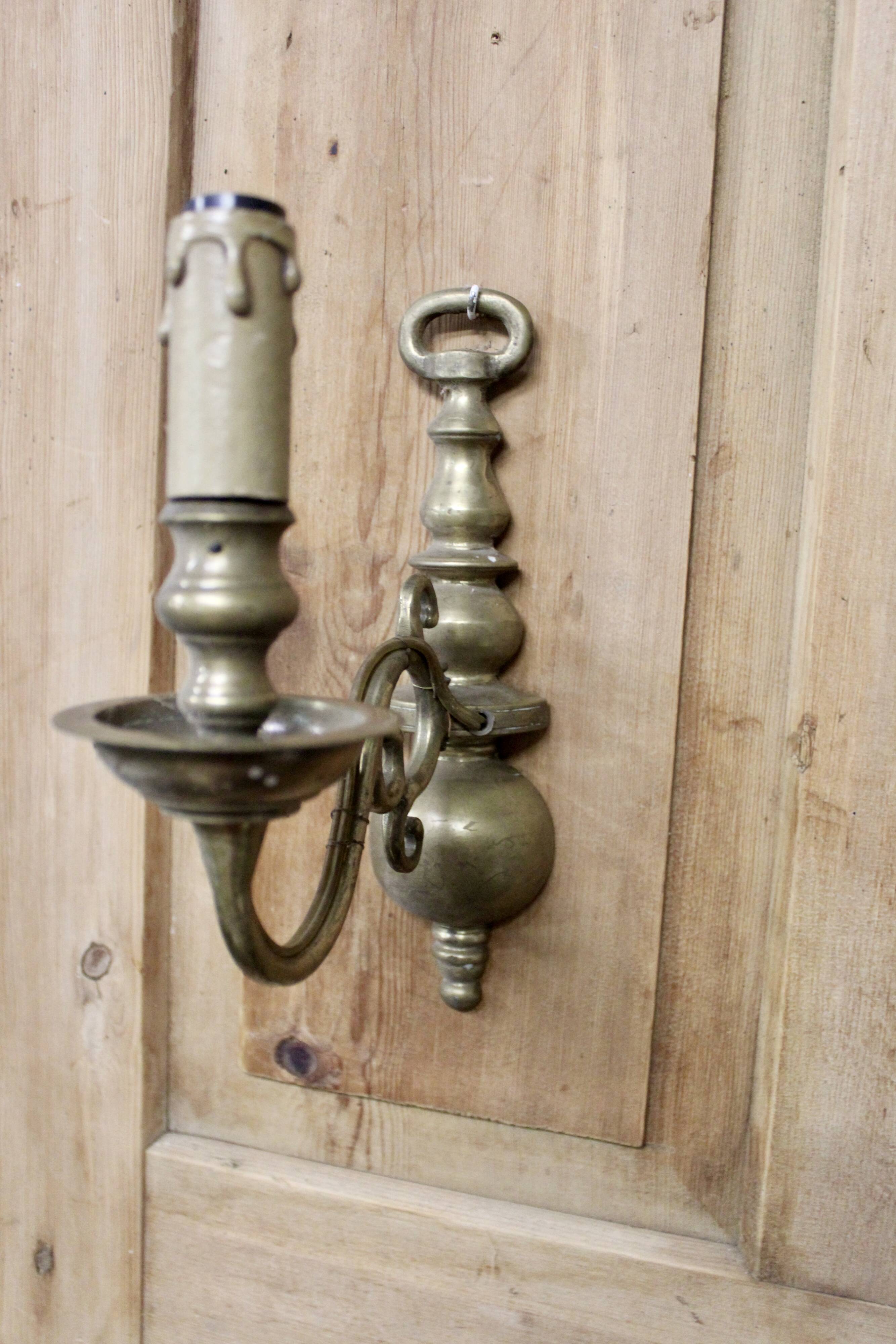 Dutch style bronze wall light