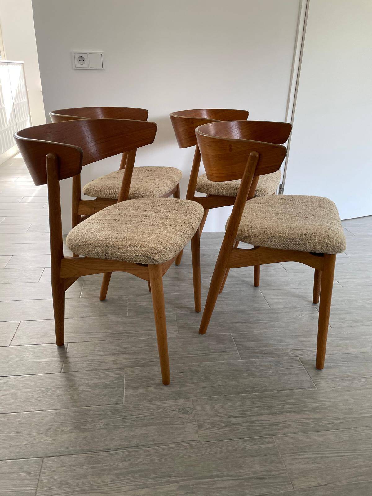 4 Helge Sibast dining chairs model 7, 1953