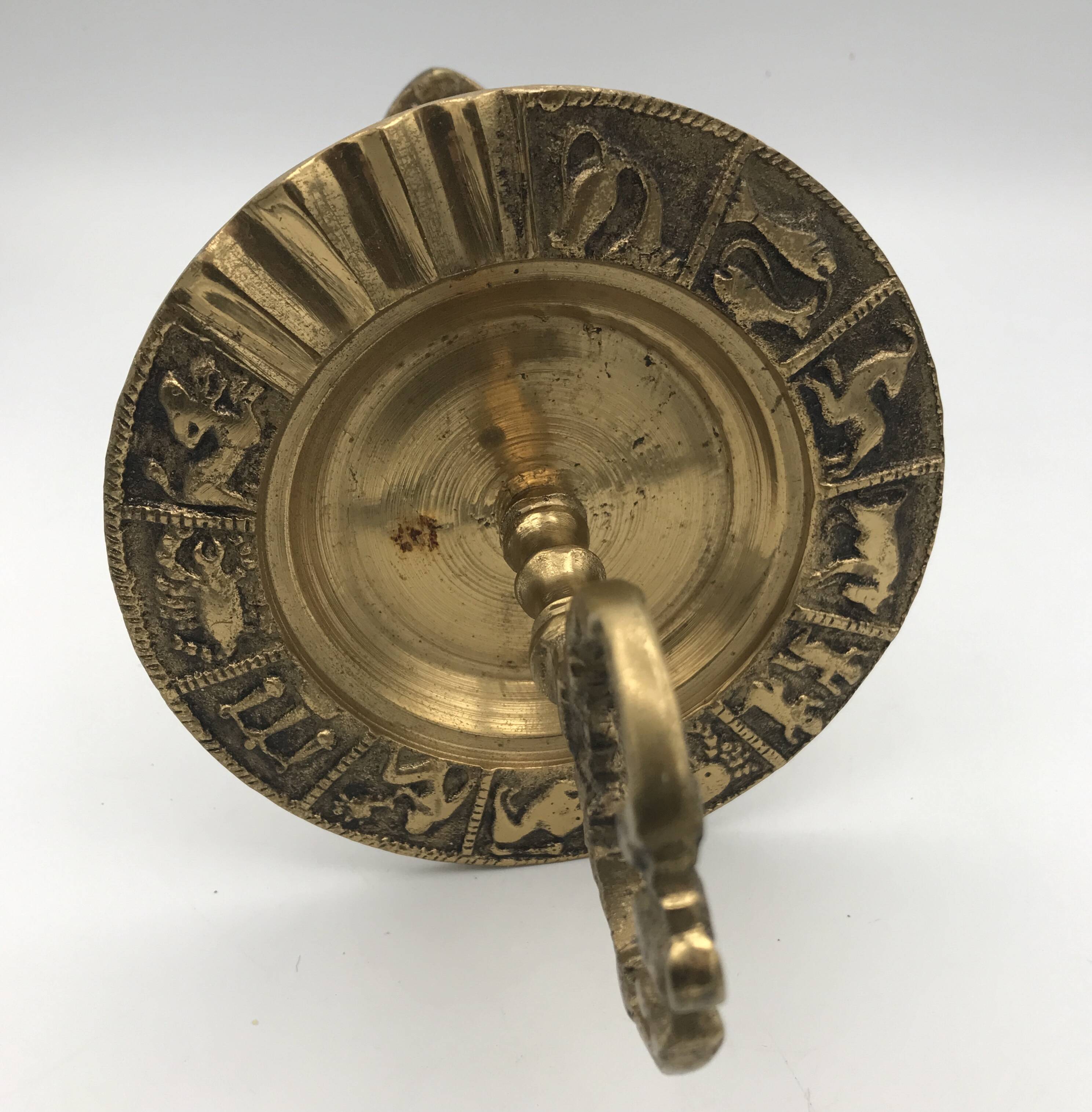 Cendrier sur pied en laiton massif vintage décor signes du zodiaque