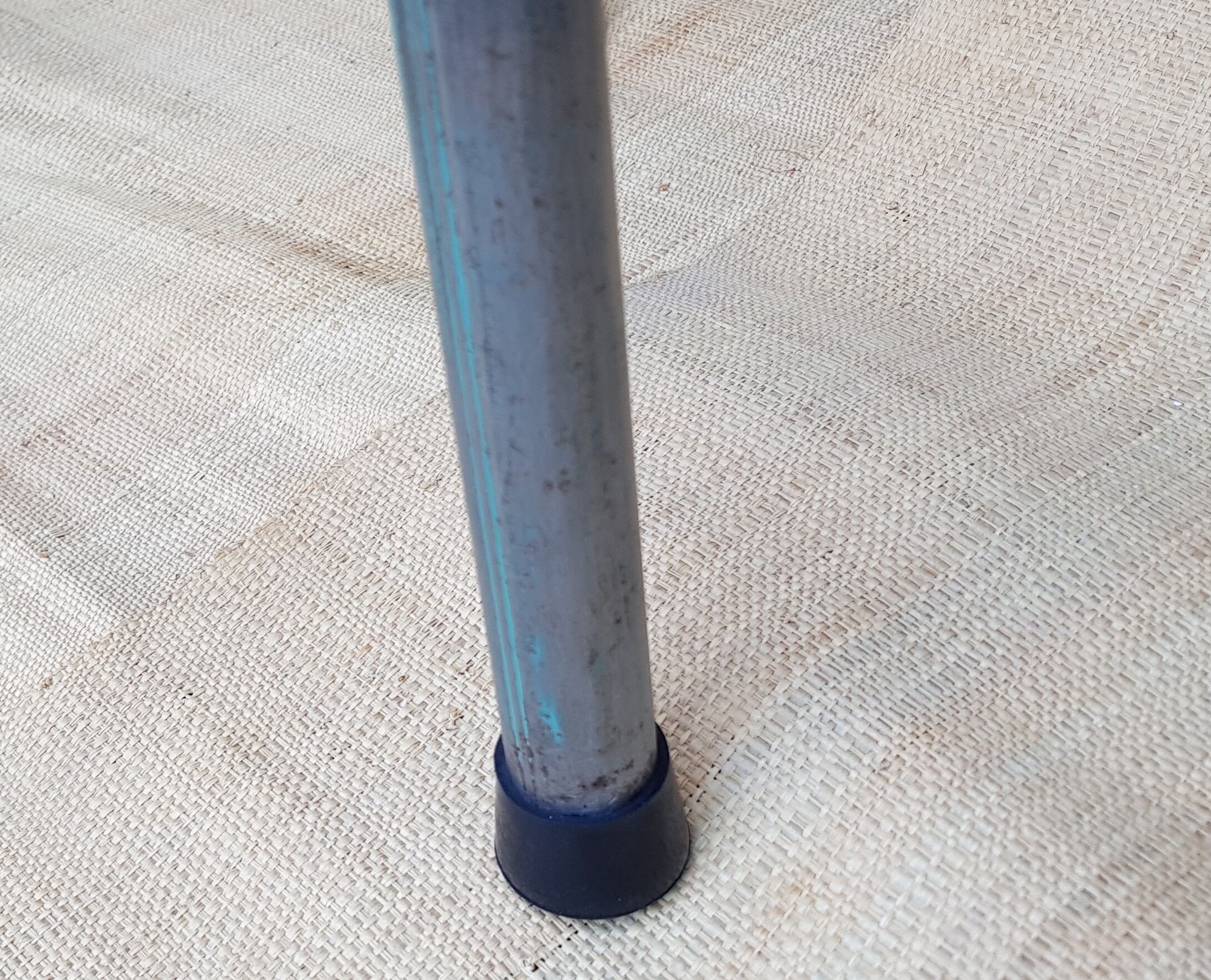 High metal and wood stool