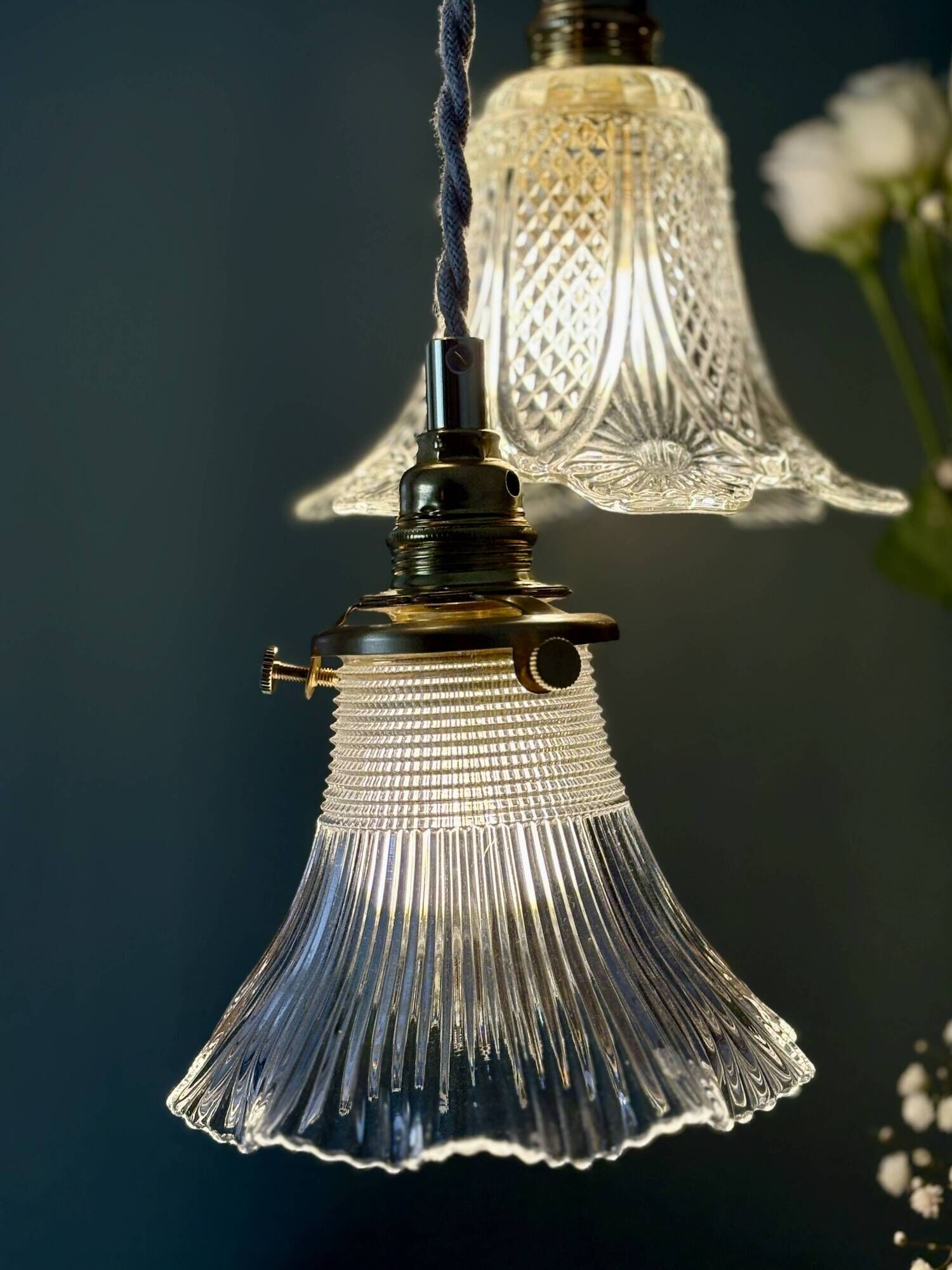 Vintage triple tulip pendant light in chiseled glass and holophane