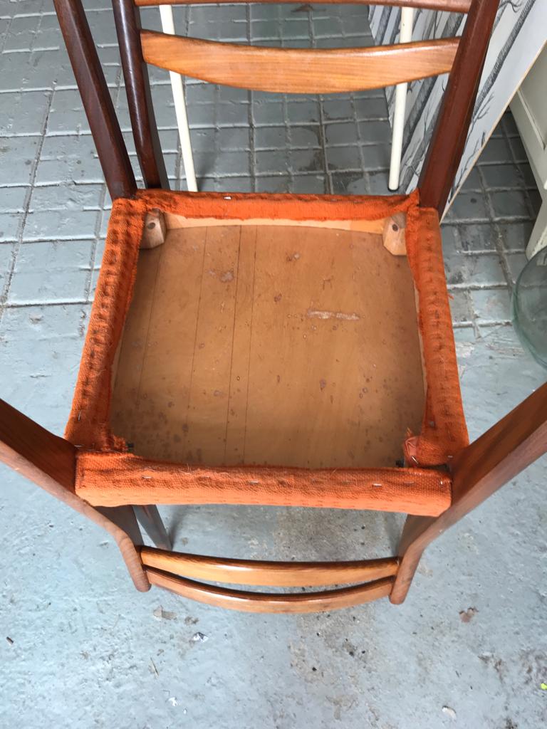 6-Pack Scandinavian chairs