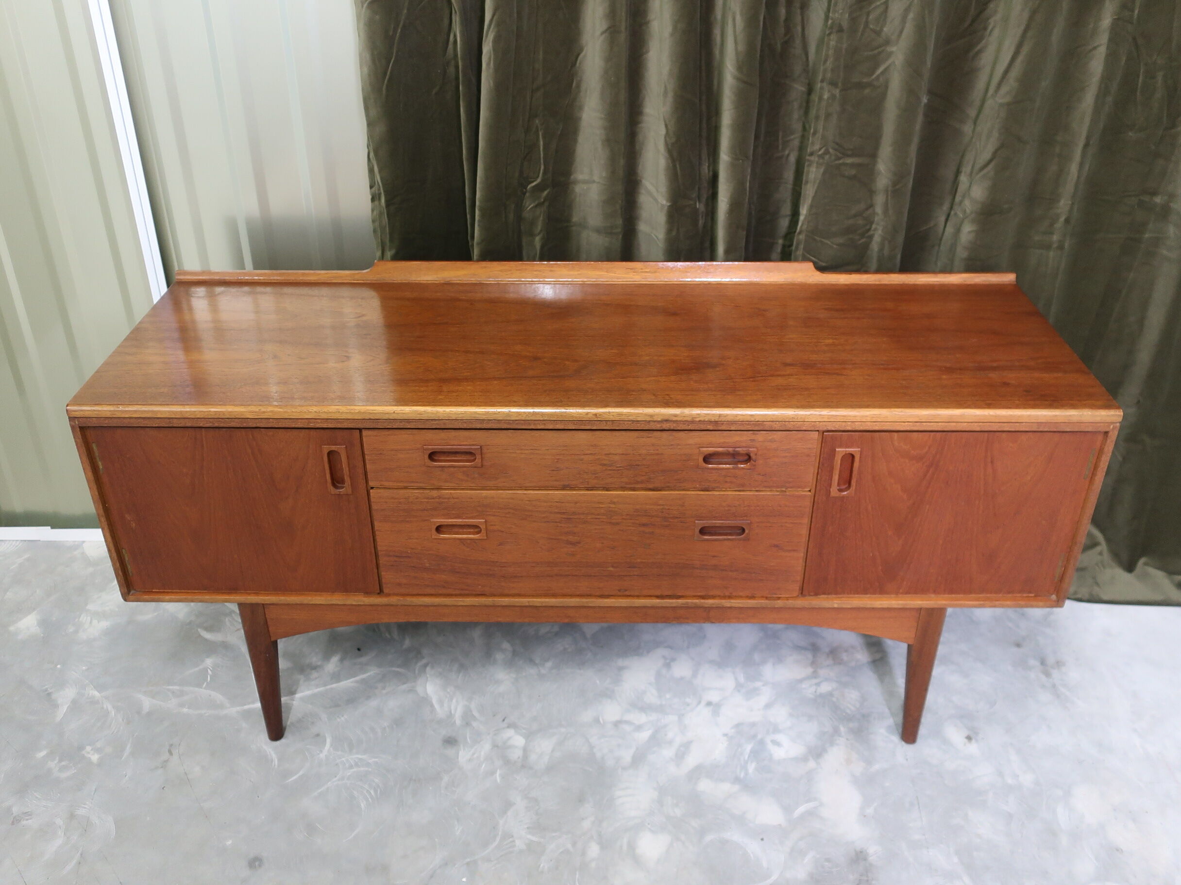 Small teak thread from the 60s