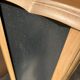 Chiffonnier 5 tiroir noir doré et bois brut