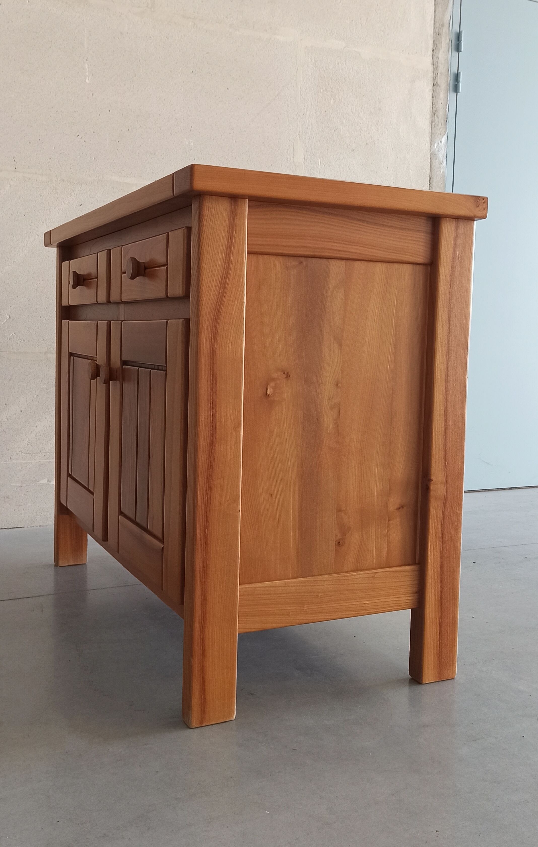 Elm sideboard Maison Regain, 80's