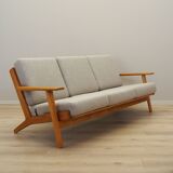 Canapé en chêne, design danois, années 1960, designer : Hans J. Wegner, fabricant : Getama