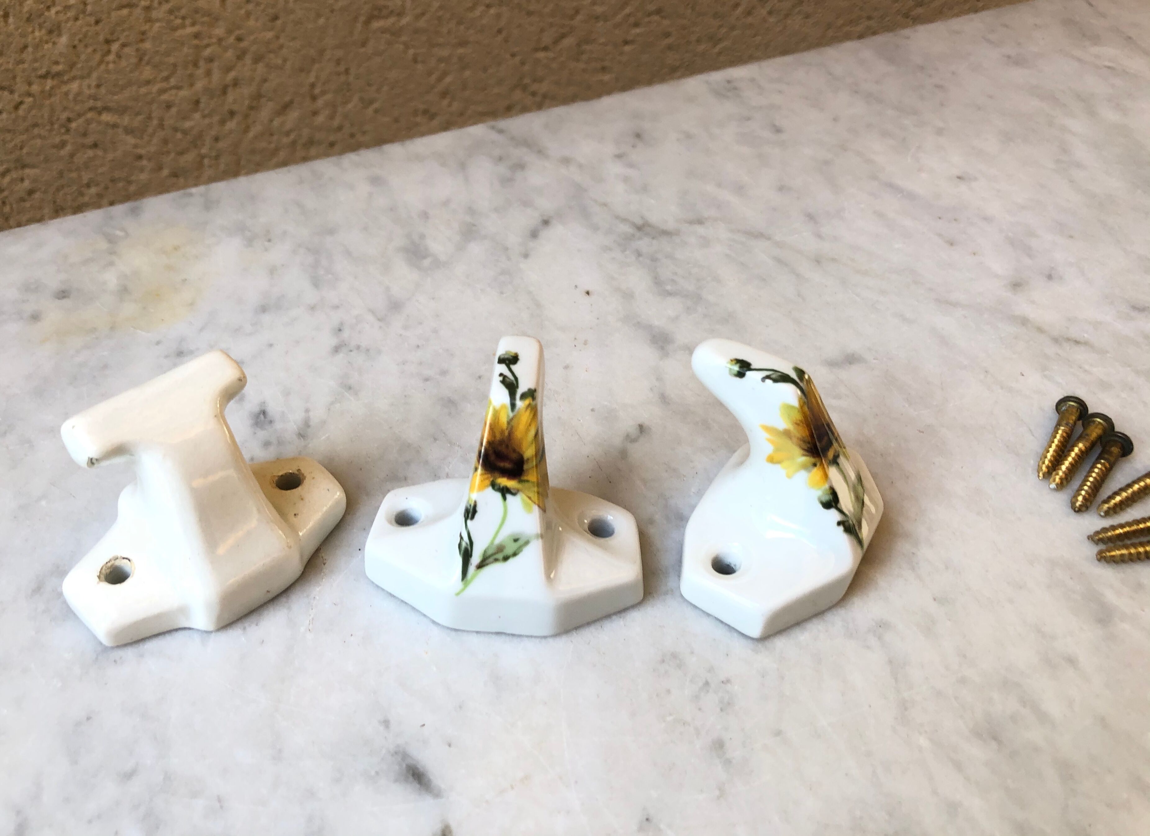 3 patères wall-makeers ceramic porcelain floral vintage 60 Samaritan France