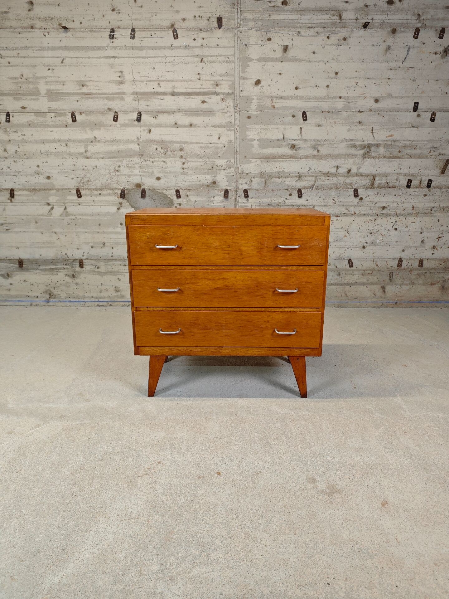 Vintage chest of drawers