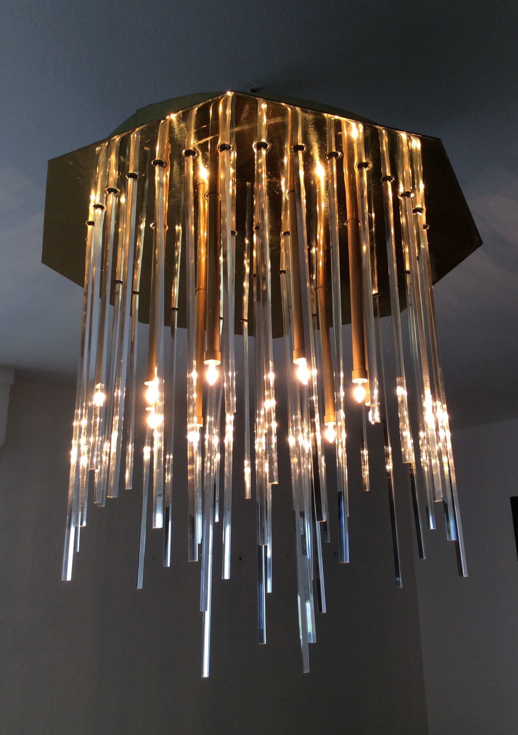 J.T Kalmar chandelier in brass and plexiglass of the 70s
