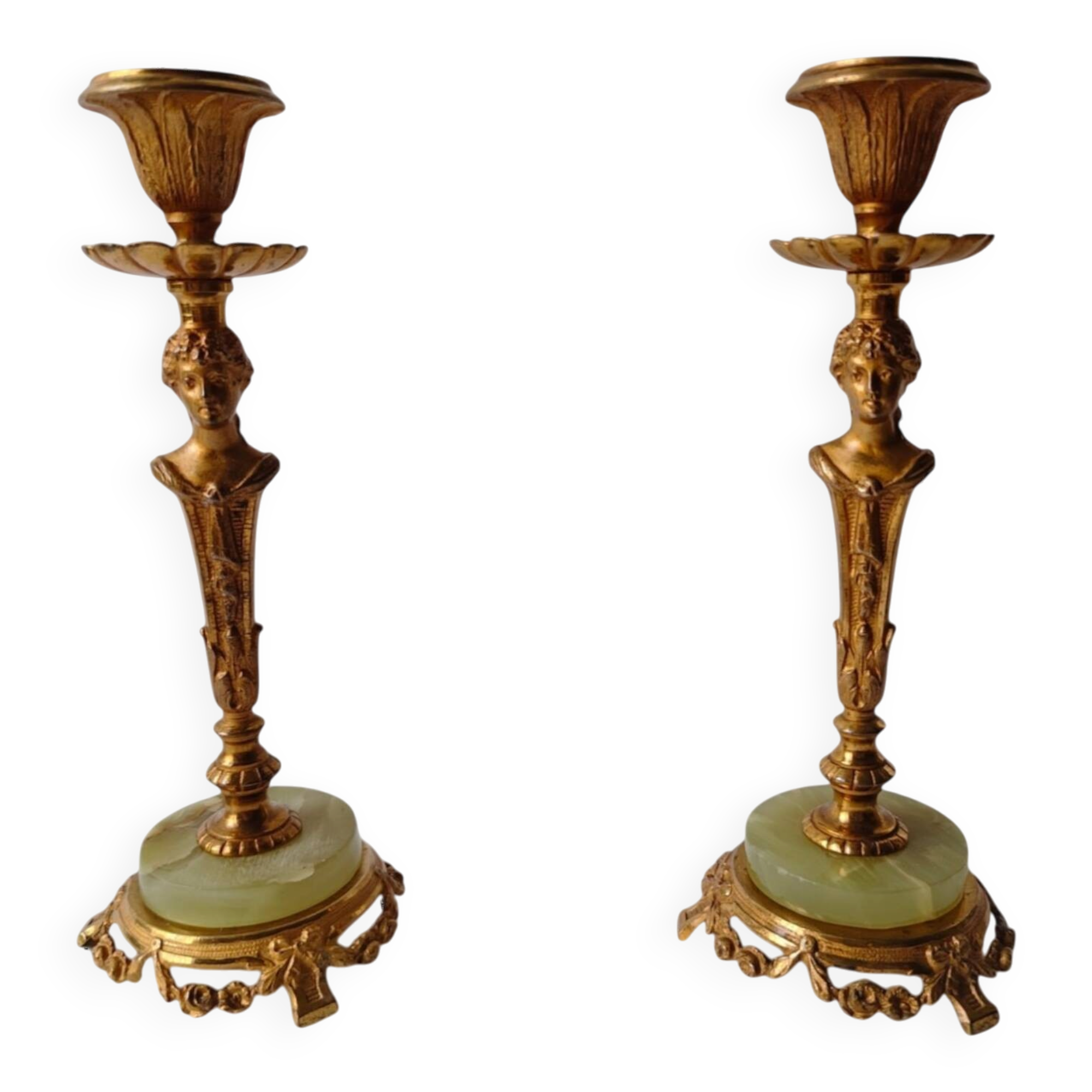 Pair of neoclassical candle holders in gilded bronze and green onyx, bust of