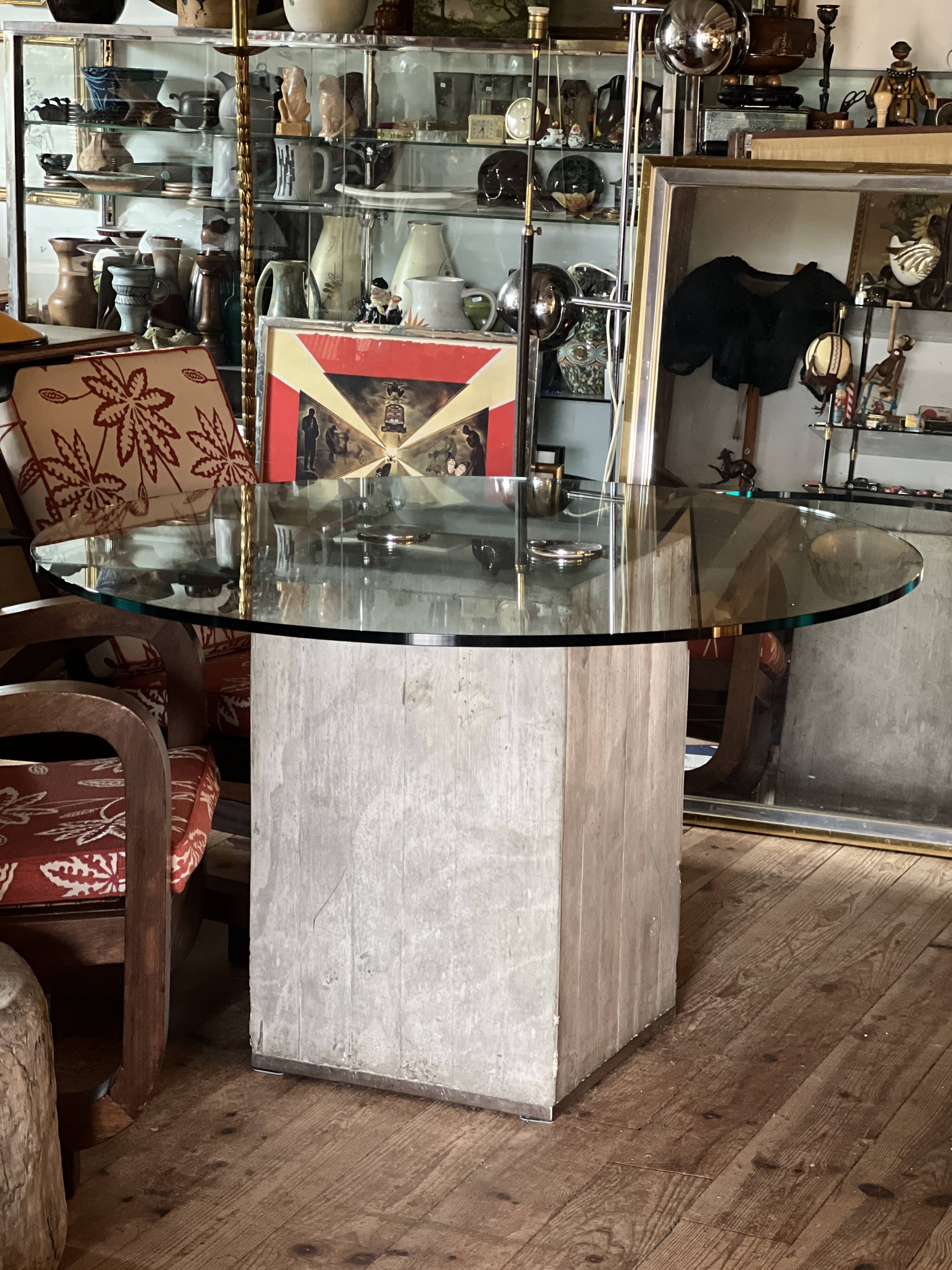 Round table by Sergio & Giorgio Saporiti