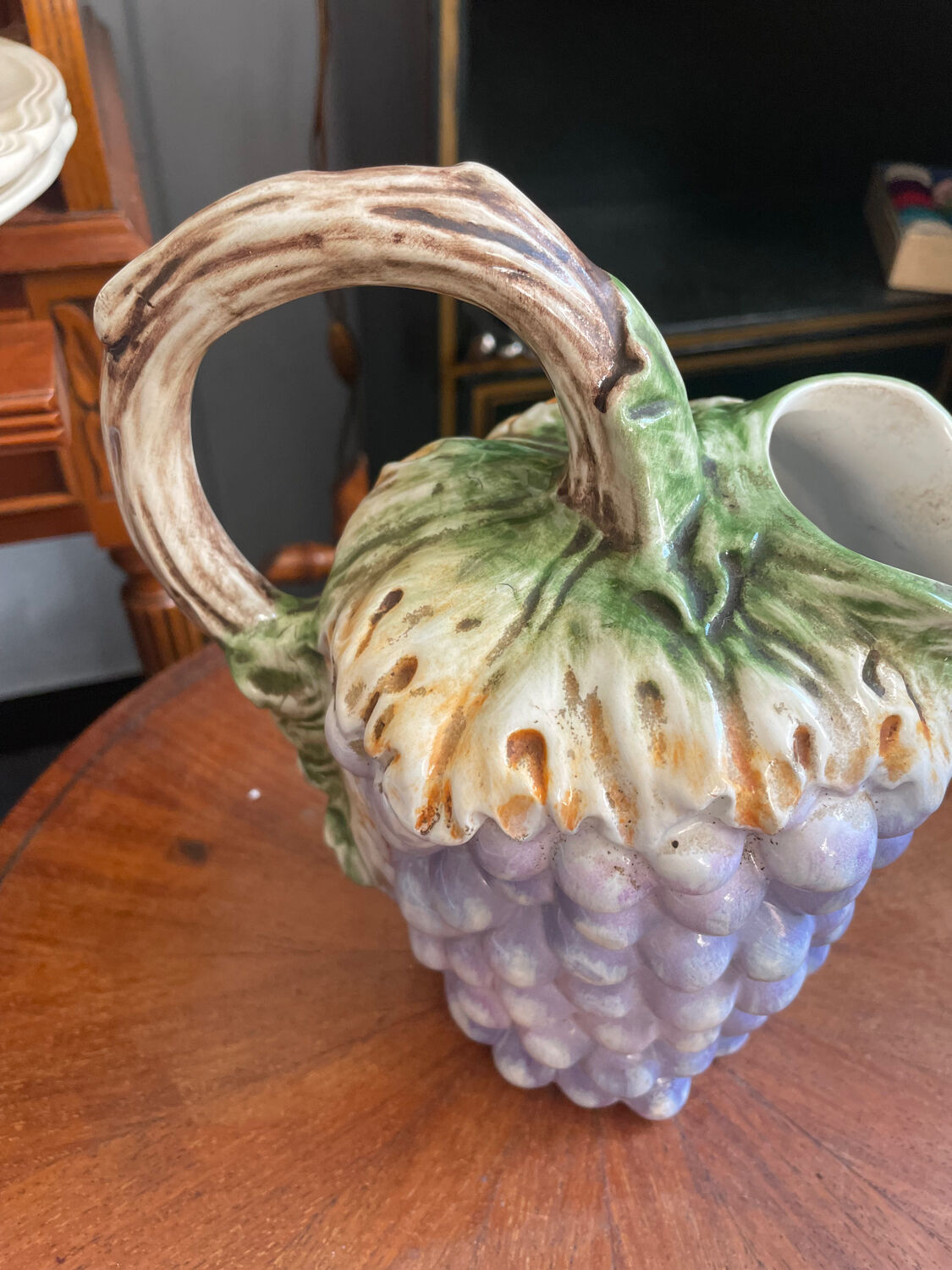 Grape pitcher