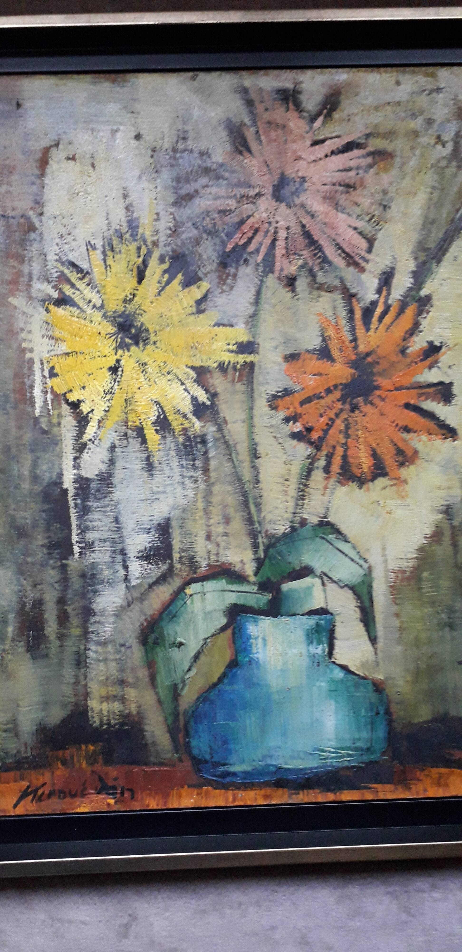 Antique oil painting depicting a bouquet of flowers