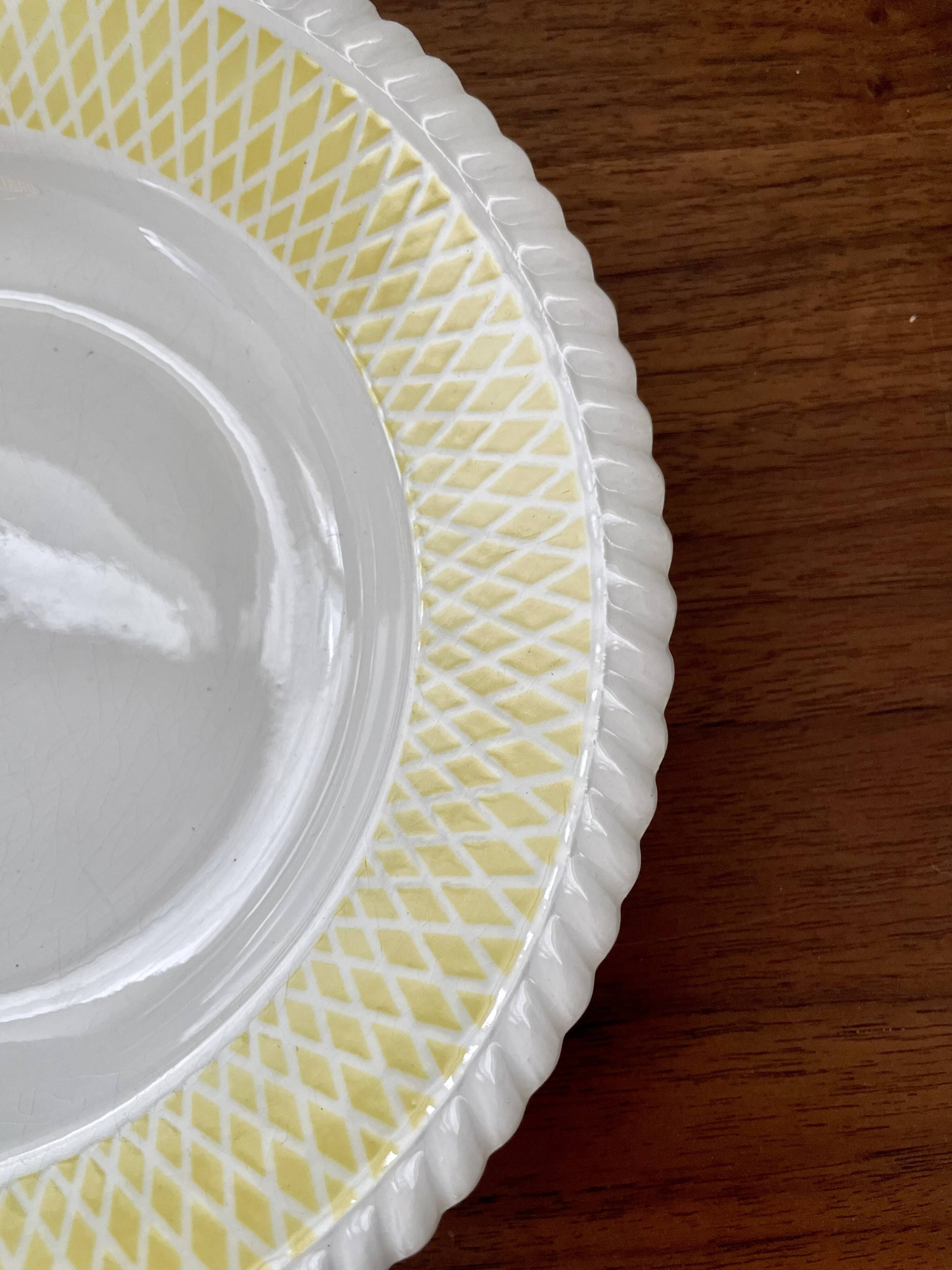 Yellow “FB 37” plates and dish