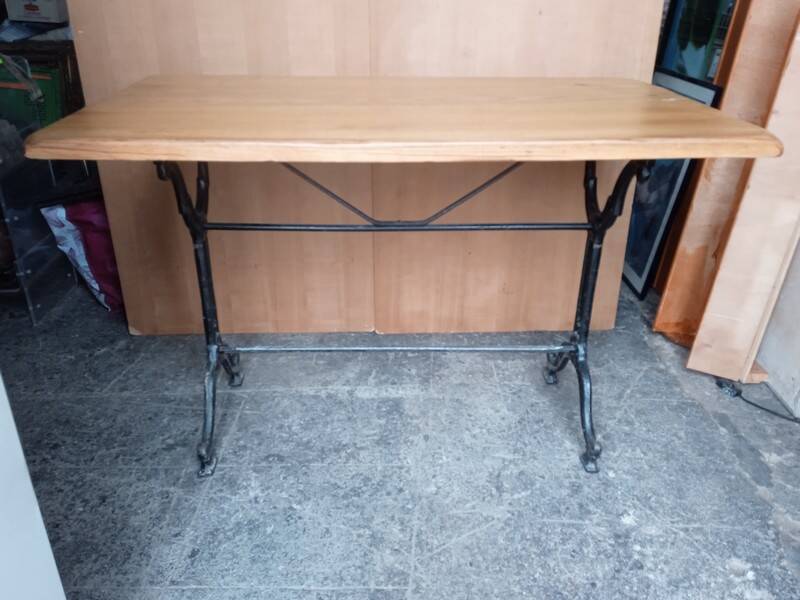 110cm bistro table with solid wood top