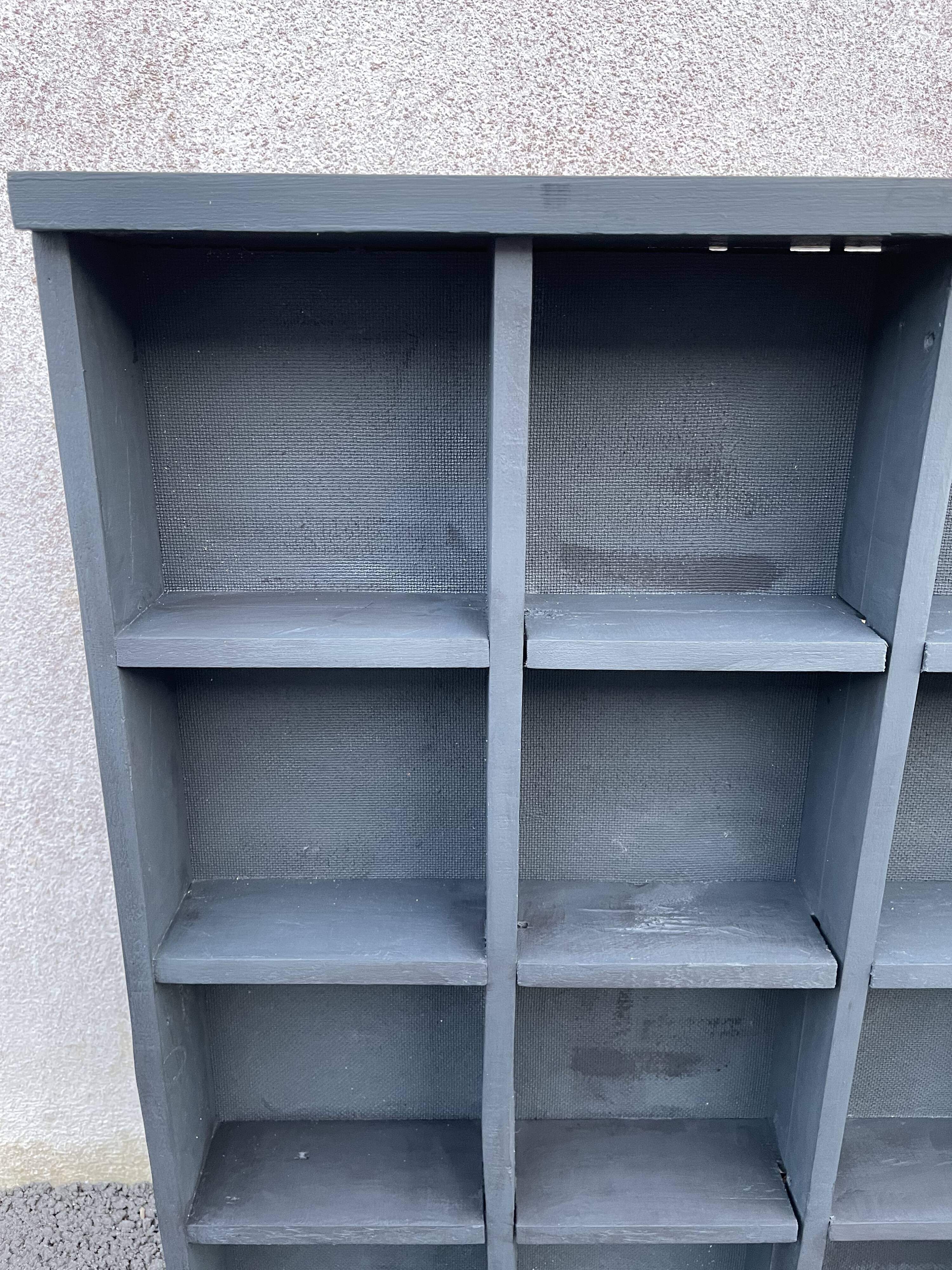 Locker shelf 16 compartments