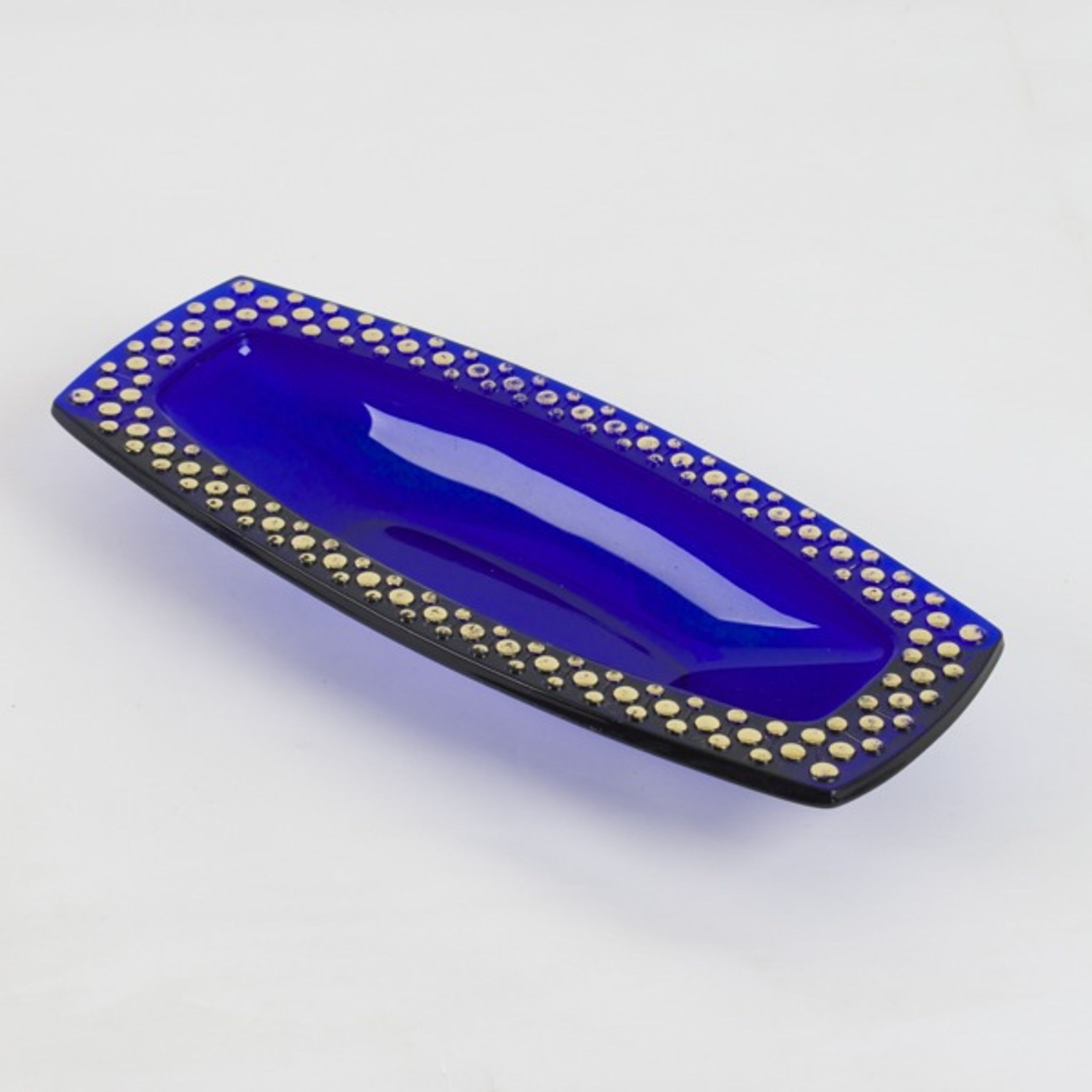 Coupe en verre bleu cobalt décor en relief doré rectangulaire,1960