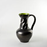 Echlinger pitcher