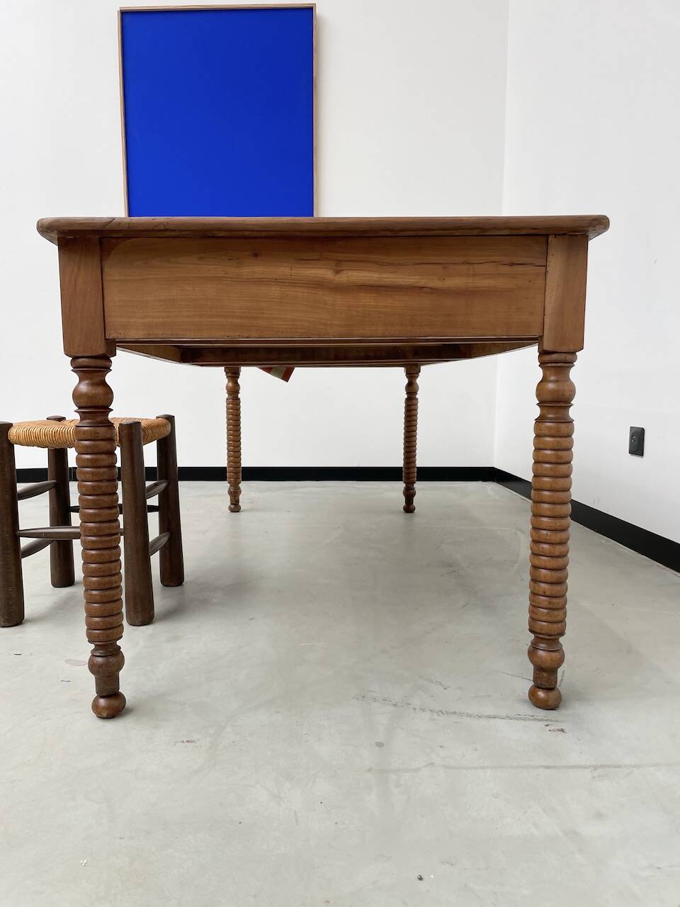 Walnut silk table 1900