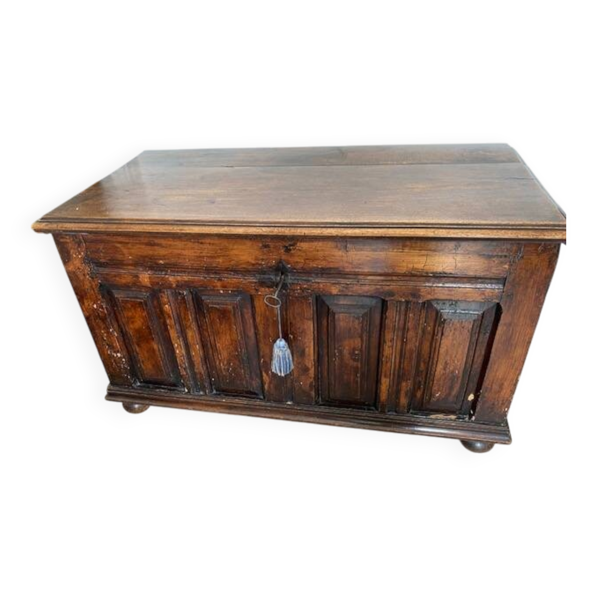 Provençal chest