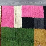 Multicolored woven wool rug 250cm x 150cm