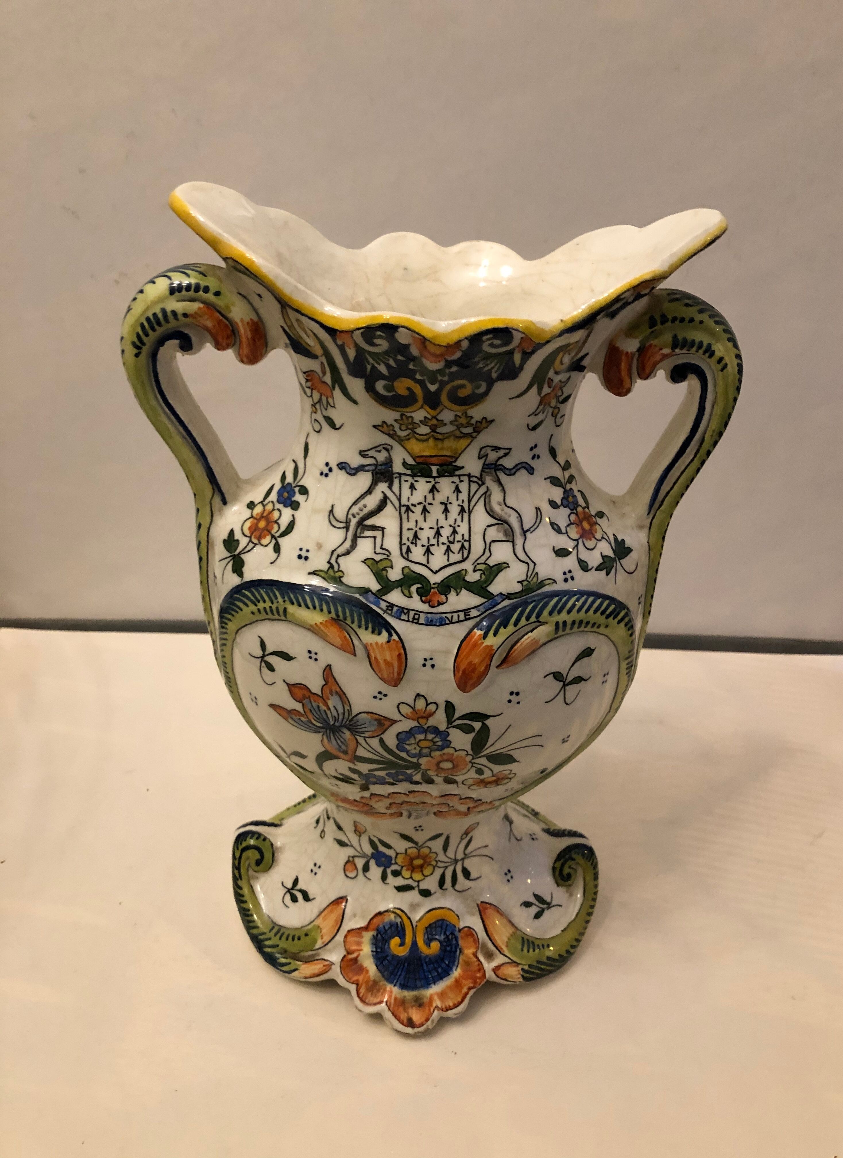 Vase in dabbling