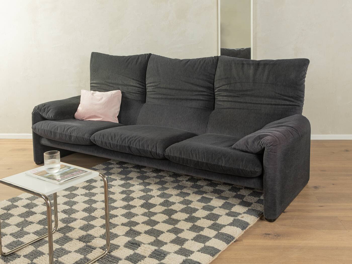 "675 MARALUNGA" sofa, Vico Magistretti, Cassina