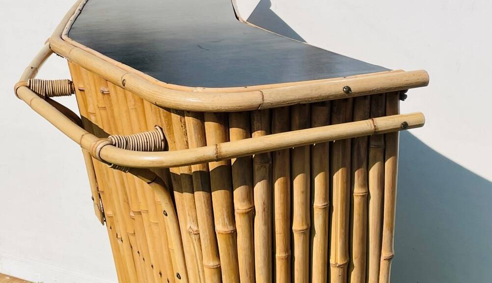 Bamboo Tiki Bar ~ Vintage 50s ~ Counter