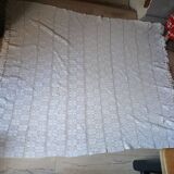 Old crochet bed cover/plaid