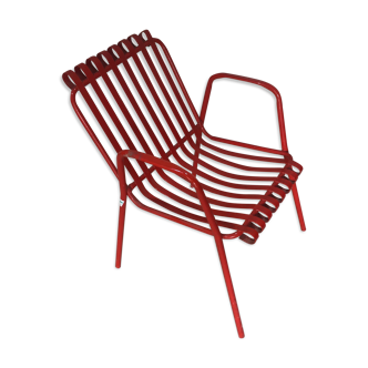 1960s red metal chair published by Stil Garden