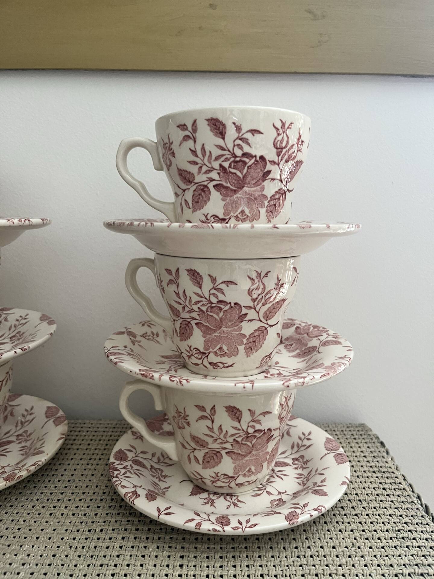 8 tasses à thé