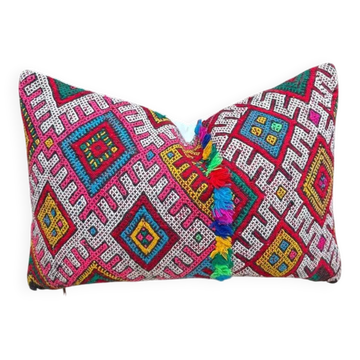 Vintage Berber kilim cushion cover: Moroccan wool cushion