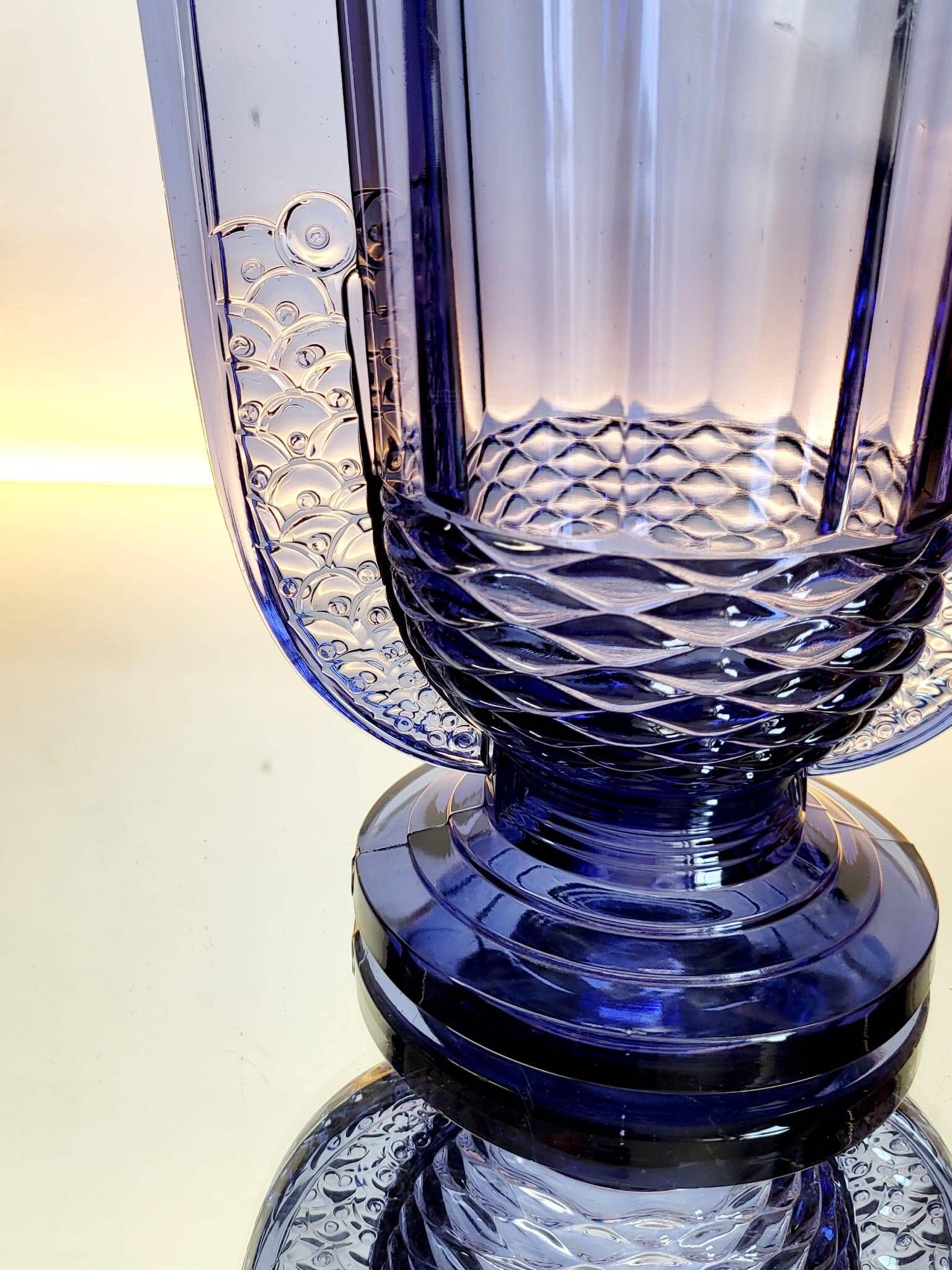 Val Saint Lambert Art deco vaas, serie Luxval model Romeo lila kleur België