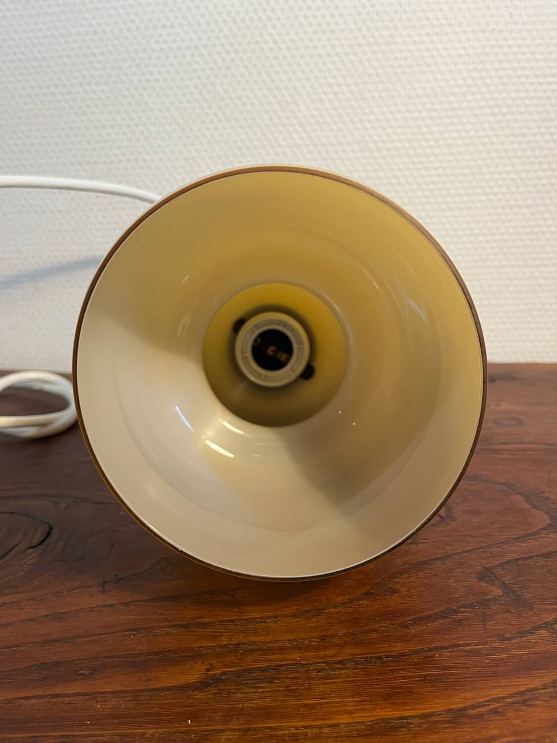 Suspension cloche opaline marron clair
