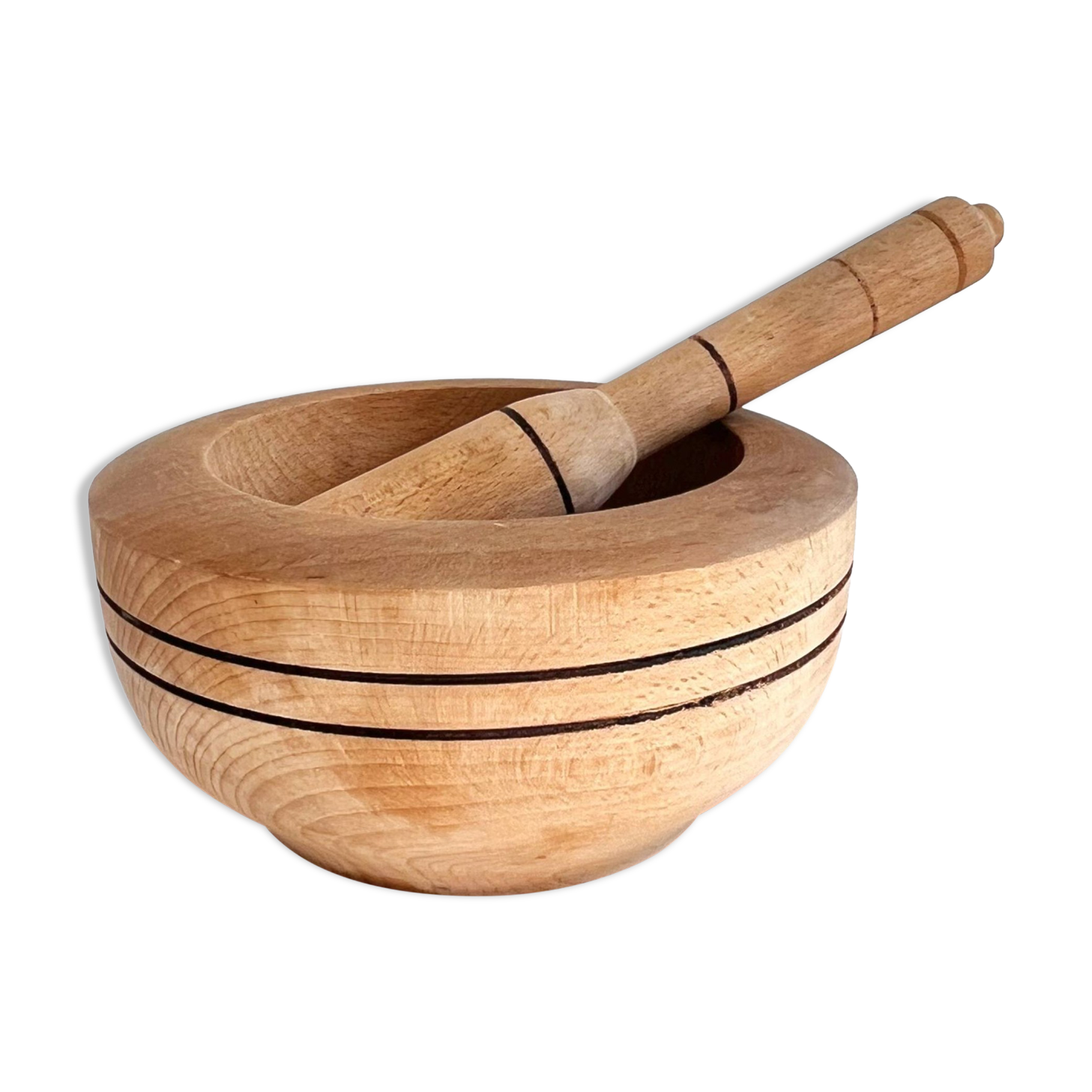 Mortier et pilon en bois vintage