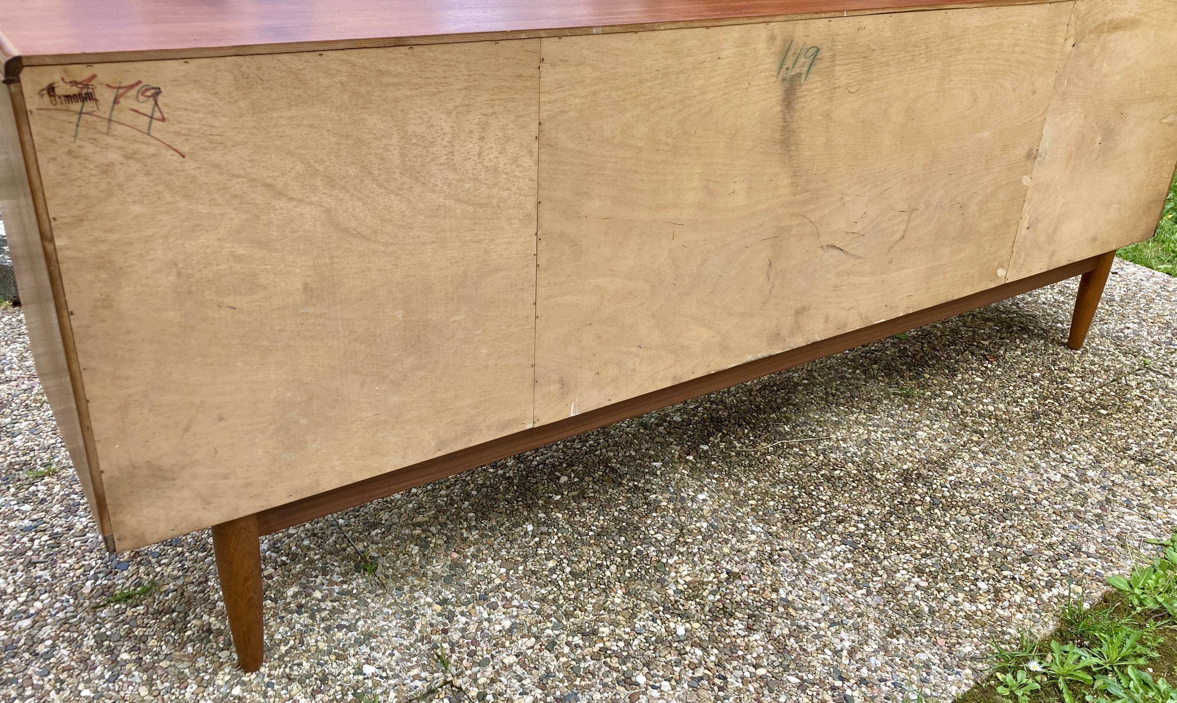 Enfilade by Johannes Andersen