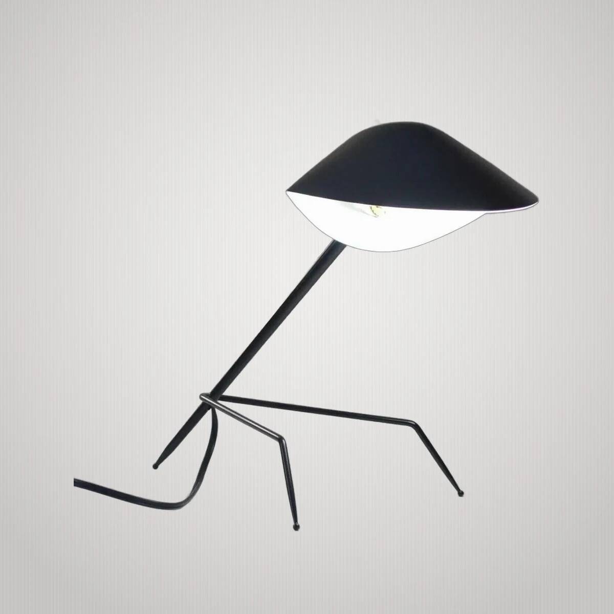Serge Mouille tripod desk lamp, metallic finish table lamp.