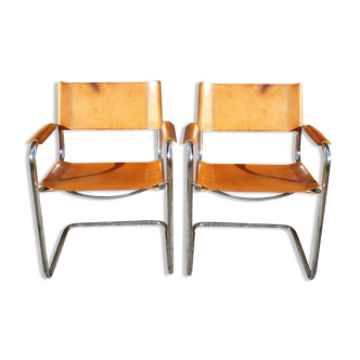 Paire de fauteuils de Matteo Grassi en cuir pleine fleur fauve et chrome