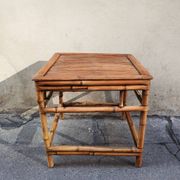 Table basse en bambou