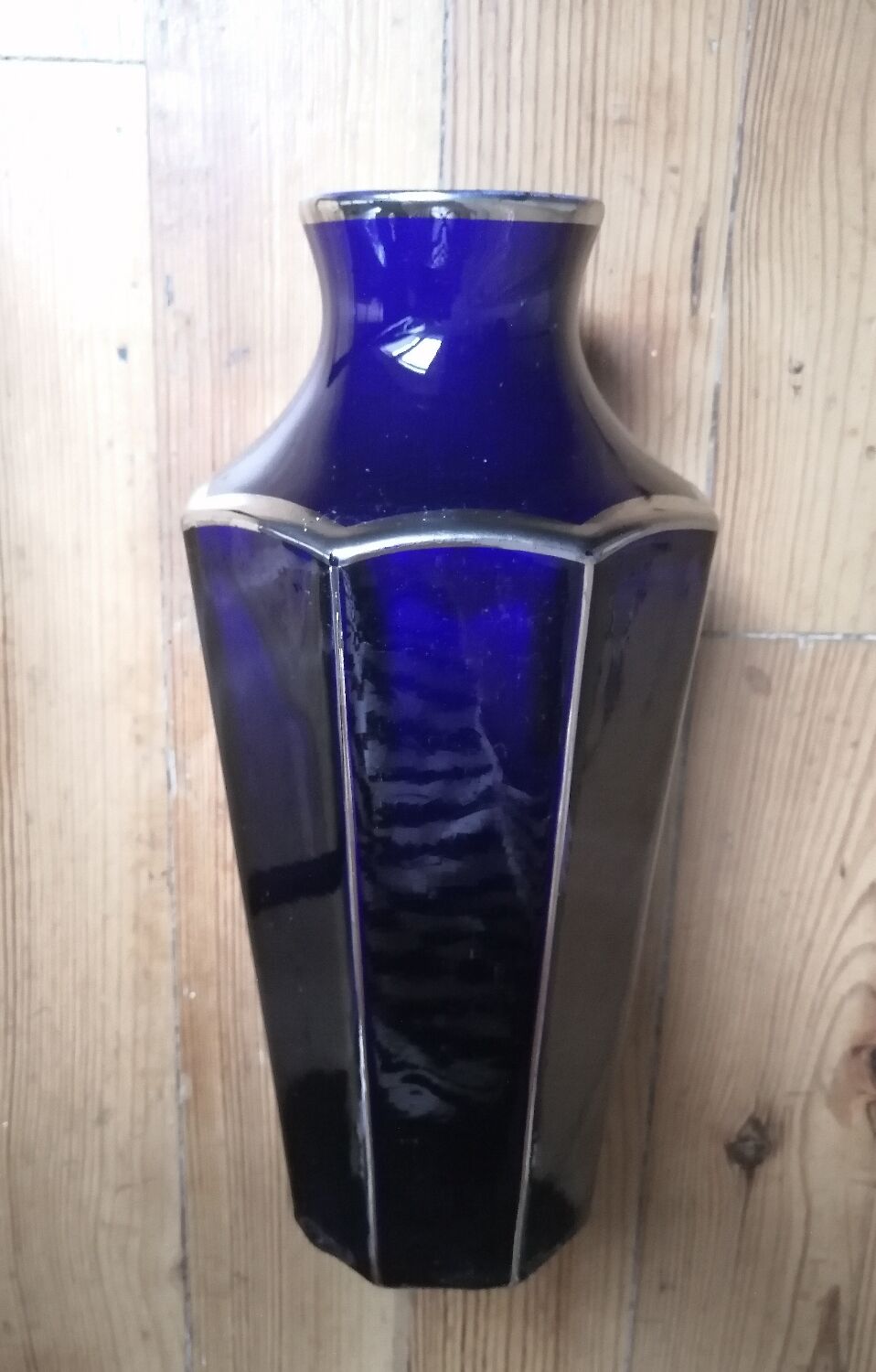Vase Art Deco