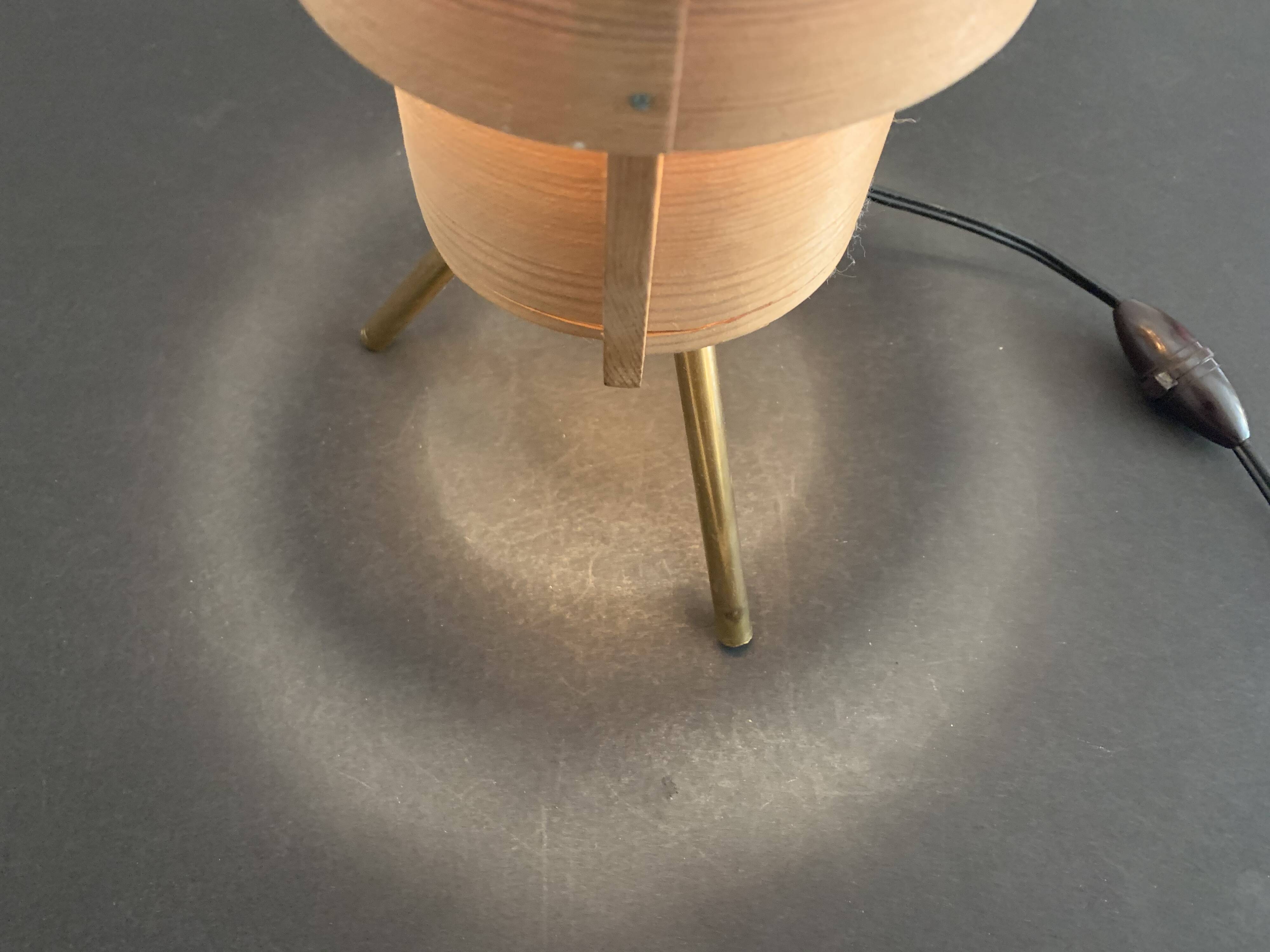 Scandinavian tripod hans-Agne Jakobsson tripod lamp for Ellysett Markaryd 1960